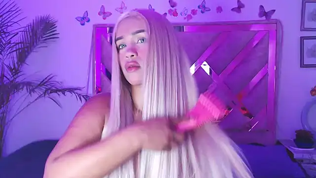Snapshot of Lulu_sweety chatting on May 2026 06:28:01 PM Lulu sweety online show from May 2026 06:28:01 PM