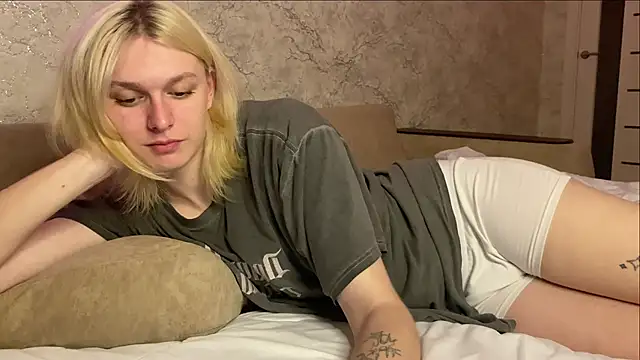 evelina228 online show from November 2025 09:04:01 PM