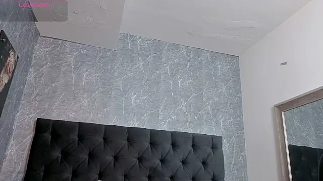 orion  smith online show from April 2026 08:27:01 PM