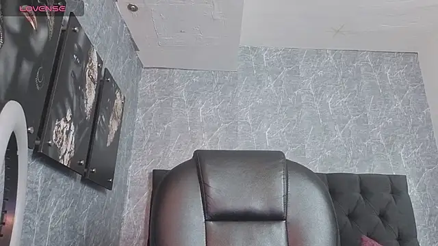 orion  smith online show from April 2026 08:20:02 PM