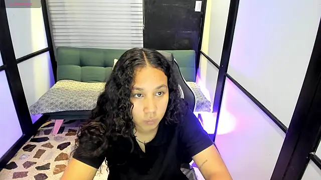 Noahsmitth  online show from September 2025 04:07:02 AM