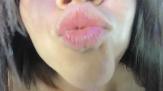 bonnie sm online show from September 2025 07:20:01 PM