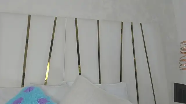 bonnie sm online show from September 2025 07:10:02 PM