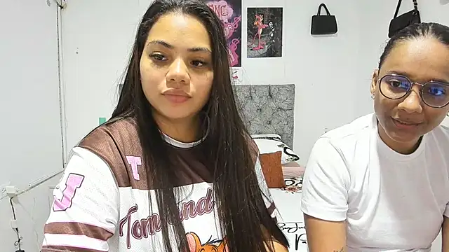 nay and aleja1 online show from June 2026 07:08:02 PM
