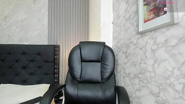 alicy  torres online show from April 2026 12:17:01 PM