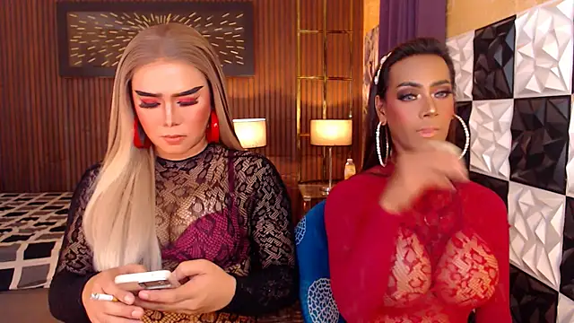 Snapshot of SeductiveAshleyTS chatting on March 2026 06:57:02 AM SeductiveAshleyTS online show from March 2026 06:57:02 AM