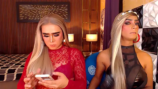 Snapshot of SeductiveAshleyTS chatting on March 2026 08:05:01 AM SeductiveAshleyTS online show from March 2026 08:05:01 AM