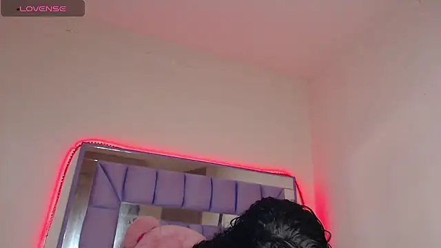 Icyjackson online show from June 2026 03:48:01 AM