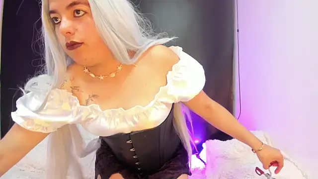 Lila Cox online show from September 2025 11:08:02 AM