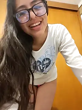 Snapshot of Goddesscut333 chatting on October 2025 04:37:01 PM Goddesscut333 online show from October 2025 04:37:01 PM