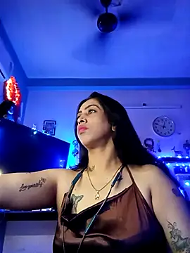 Love Beauty01 online show from February 2026 06:52:01 PM