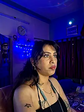 Love Beauty01 online show from March 2026 07:10:01 PM