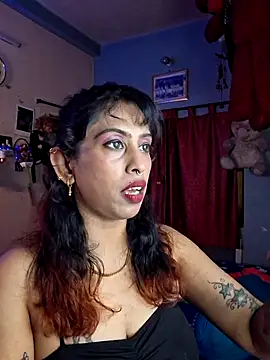 Love Beauty01 online show from May 2026 04:38:01 PM