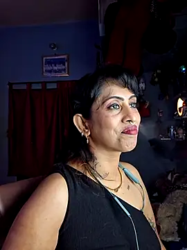 Love Beauty01 online show from April 2026 06:54:01 PM