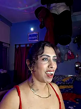 Snapshot of Love_Beauty01 chatting on June 2026 06:40:01 PM Love Beauty01 online show from June 2026 06:40:01 PM