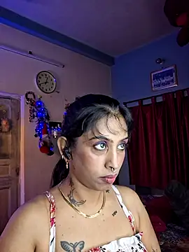 Love Beauty01 online show from May 2026 06:47:01 PM