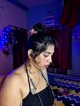 Love Beauty01 online show from April 2026 06:49:02 PM