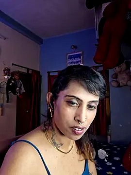 Love Beauty01 online show from April 2026 07:01:01 PM