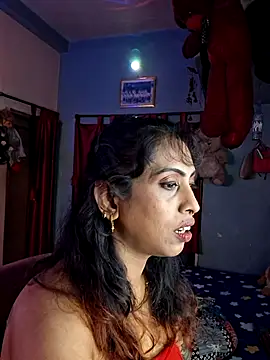 Love Beauty01 online show from May 2026 06:24:01 PM