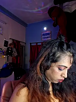 Snapshot of Love_Beauty01 chatting on June 2026 06:17:01 PM Love Beauty01 online show from June 2026 06:17:01 PM