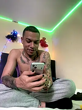 AlphaMasterXxx online show from December 2025 07:22:01 AM