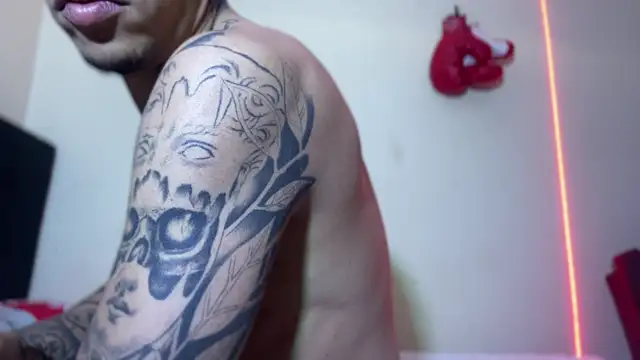 AlphaMasterXxx online show from November 2025 06:12:02 PM