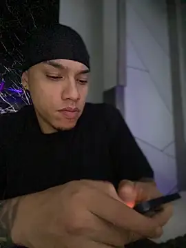 AlphaMasterXxx online show from October 2025 06:45:01 AM