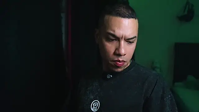 AlphaMasterXxx online show from February 2026 04:10:02 AM