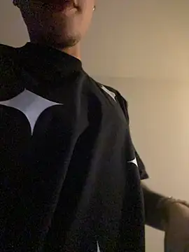 AlphaMasterXxx online show from November 2025 02:27:01 AM