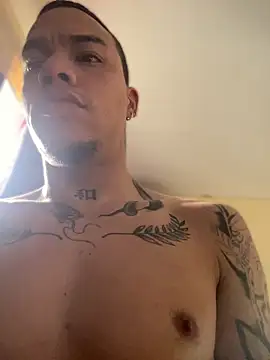 AlphaMasterXxx online show from November 2025 07:52:02 PM