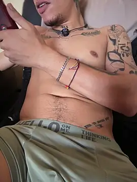 AlphaMasterXxx online show from March 2026 04:01:02 PM