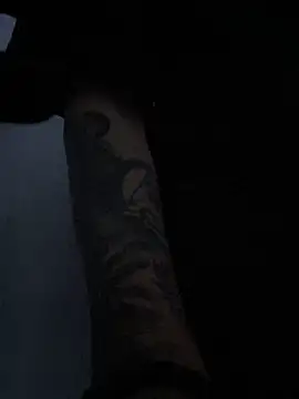 AlphaMasterXxx online show from November 2025 01:01:02 PM