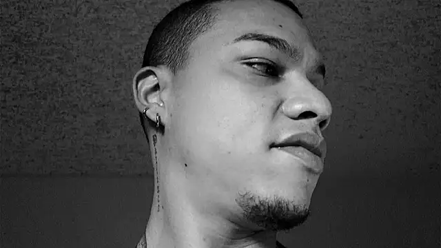 AlphaMasterXxx online show from October 2025 10:32:02 PM