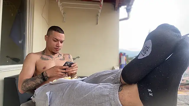 Snapshot of AlphaMasterXxx chatting on September 2025 05:09:02 PM AlphaMasterXxx online show from September 2025 05:09:02 PM