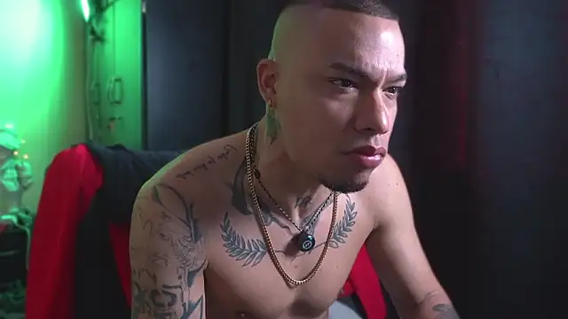 AlphaMasterXxx online show from February 2026 03:56:01 PM