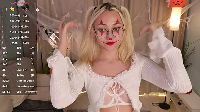 Snapshot of Marry_sharp chatting on October 2025 09:11:02 PM Marry sharp online show from October 2025 09:11:02 PM