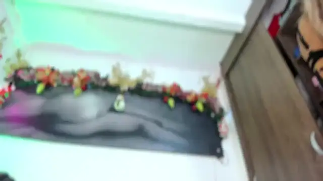 sophie 004 online show from November 2025 07:28:01 PM