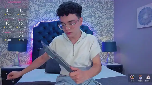 RichardParkk online show from September 2025 03:12:02 AM