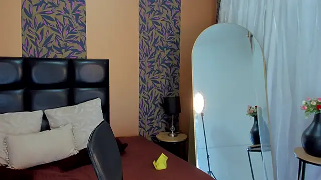 mysterius boy online show from November 2025 08:23:01 PM