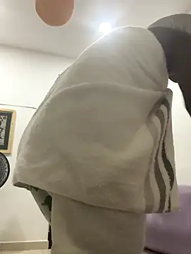 EmilyKisx online show from November 2025 10:05:01 AM