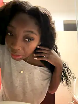 EmilyKisx online show from December 2025 10:14:01 AM