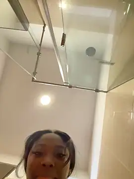 EmilyKisx online show from November 2025 01:14:02 PM