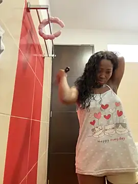 EmilyKisx online show from October 2025 02:40:01 PM