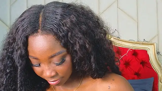 EmilyKisx online show from December 2025 10:20:01 PM