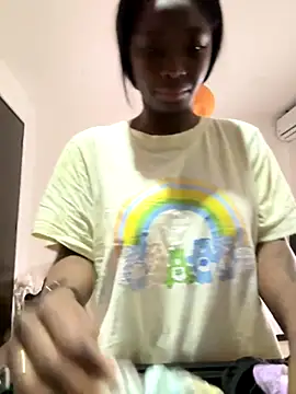 EmilyKisx online show from November 2025 02:21:02 PM