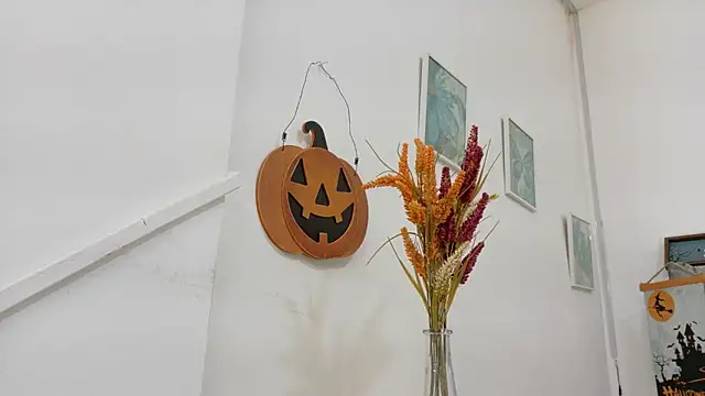 Lizbeth Rouse online show from October 2025 11:29:02 AM