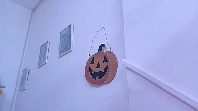 Lizbeth Rouse online show from October 2025 11:31:02 AM