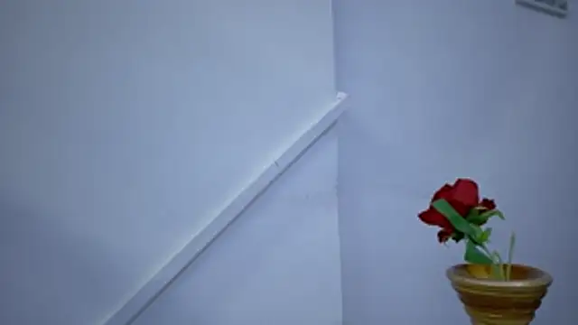 Lizbeth Rouse online show from November 2025 11:36:01 AM