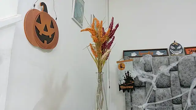 Lizbeth Rouse online show from October 2025 10:35:02 AM