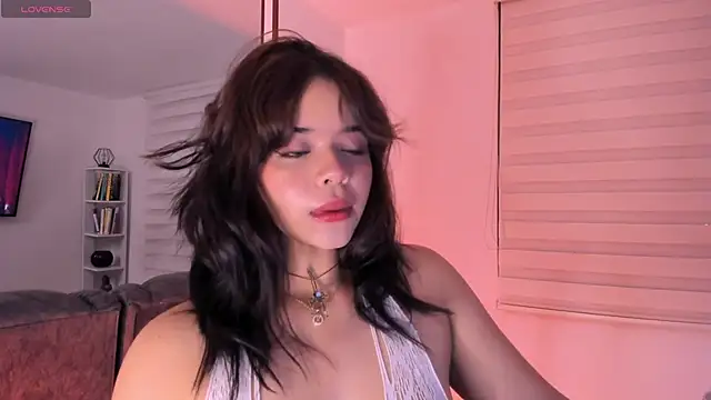 NikaVelvet1 online show from November 2025 11:32:01 PM